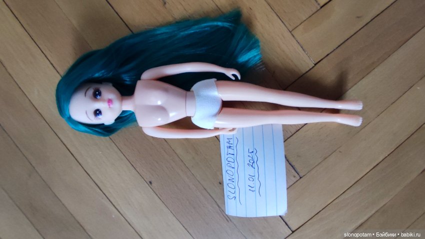 Ликка с бирюзовыми волосами (фото 5)