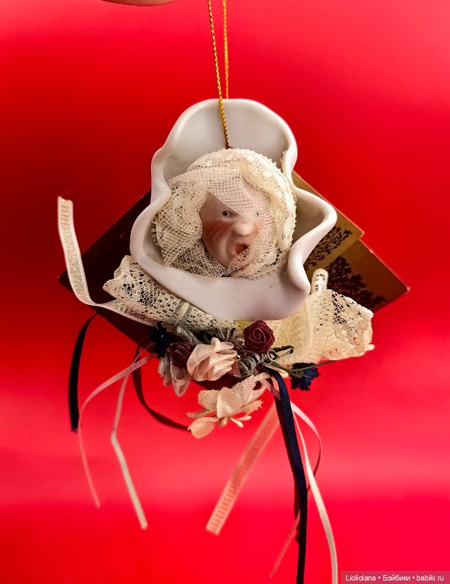 Фарфоровая елочная игрушка Малыш от Georgette Zlomke 1988 год