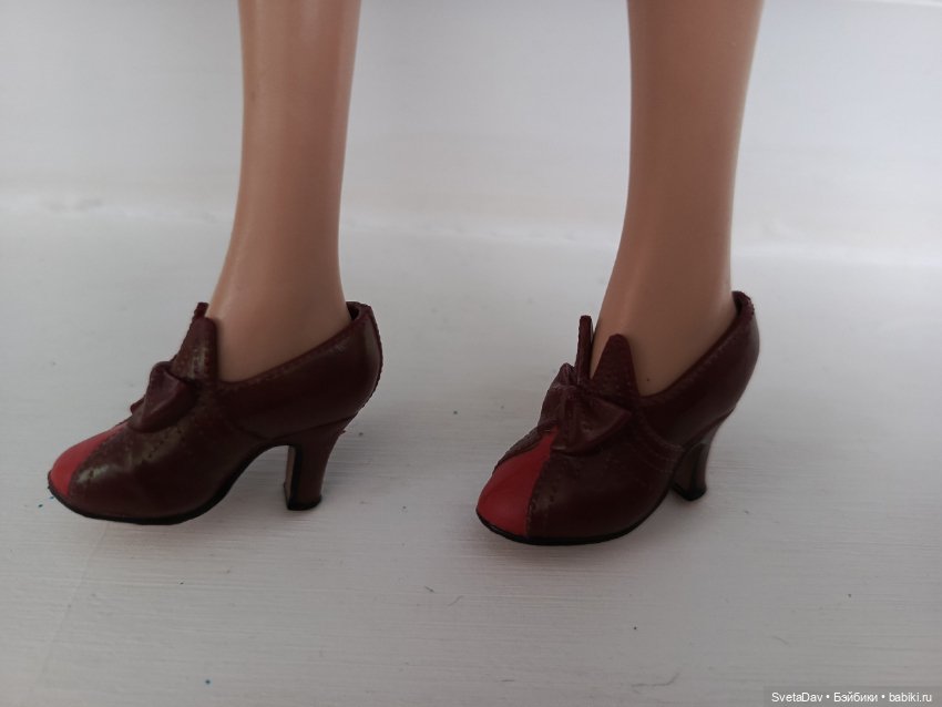 Туфли на кукол Тоннер, Барби, Синди, бигуди, наряды, шарфы и другое (фото 4)