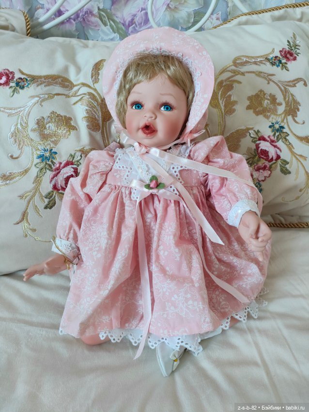 Нежный бутон Robin Lee Dunsmore