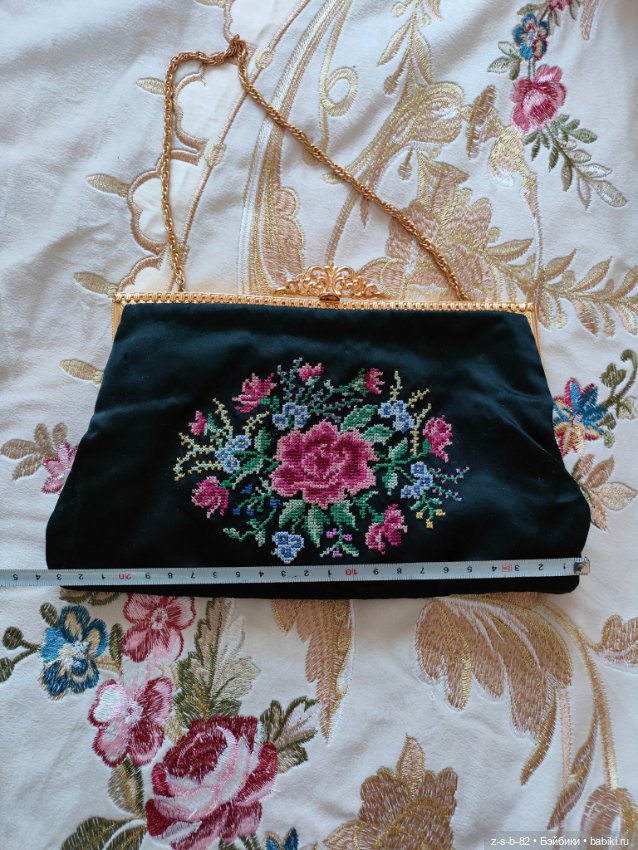 Сумочка антикварная с ручной вышивкой (фото 6)