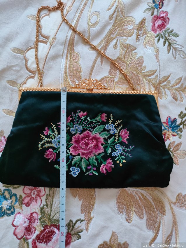 Сумочка антикварная с ручной вышивкой (фото 7)