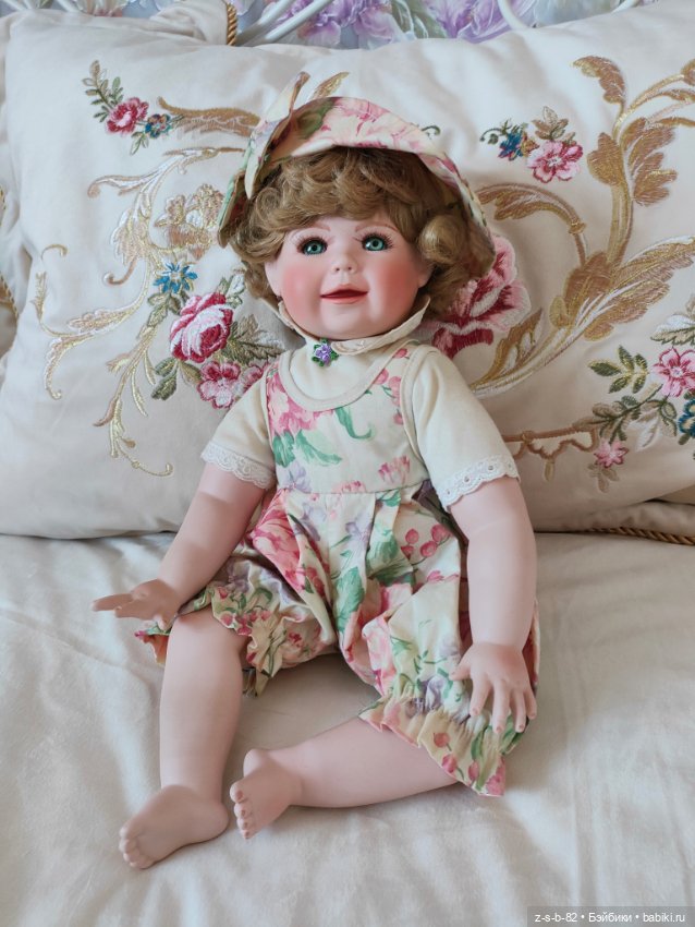 Фарфоровая кукла 1994 г. Chelsea by Connie Walser Derek от Hamilton Collection (фото 6)