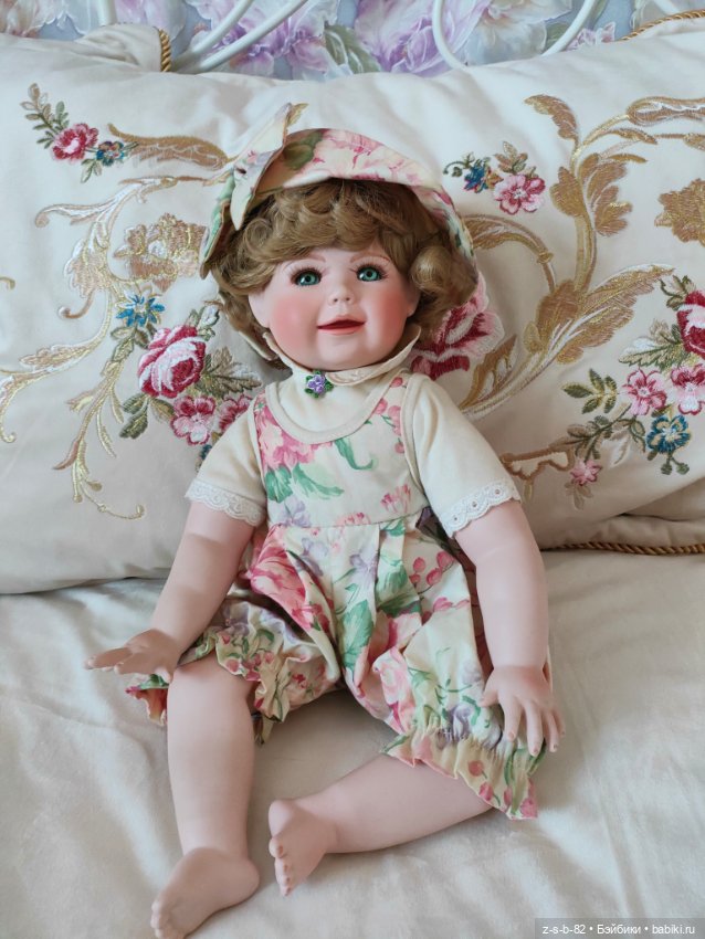 Фарфоровая кукла 1994 г. Chelsea by Connie Walser Derek от Hamilton Collection (фото 7)