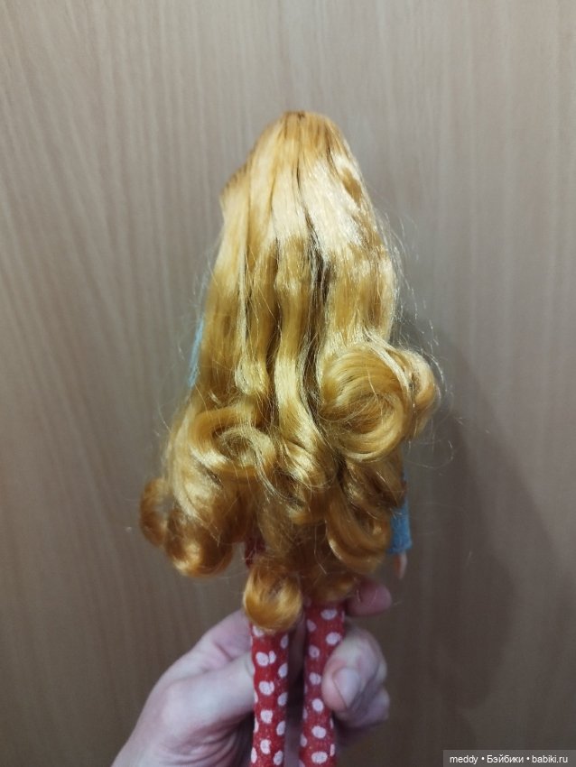 Длинноногая кукла Hi Glamm Джулия (фото 3)