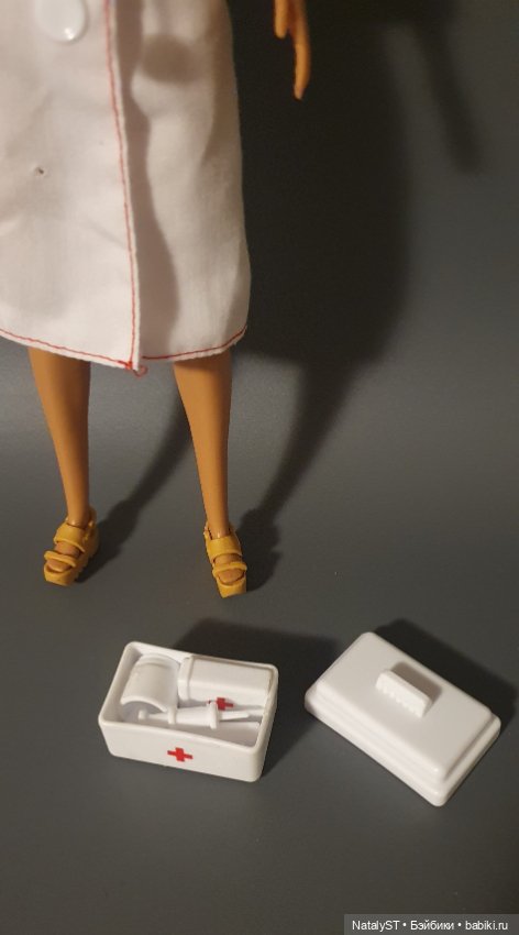 Аутфит барби доктора — Обувь для кукол (фото 5)