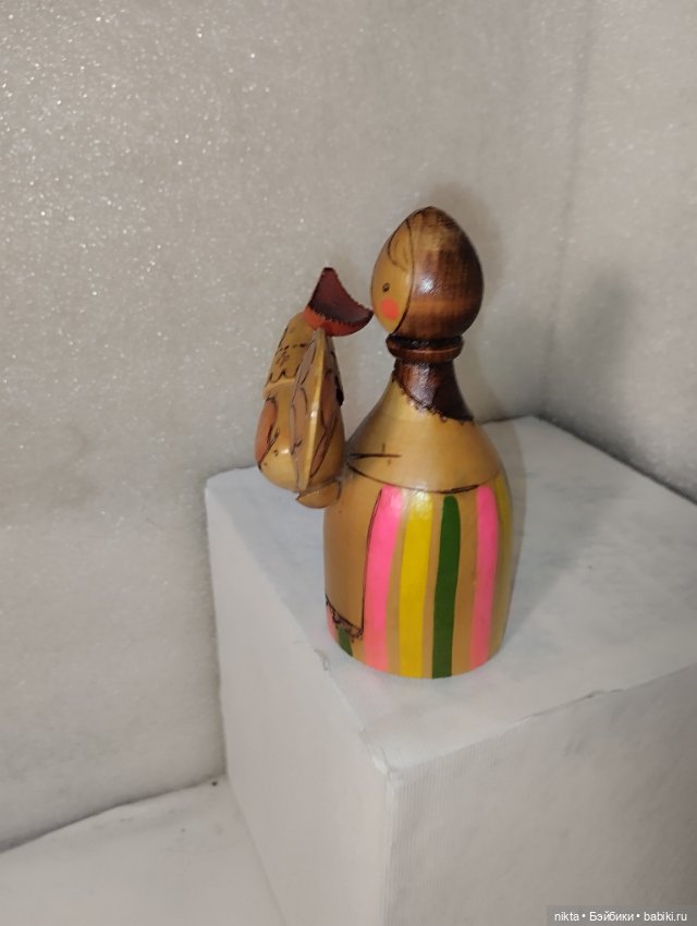 Игрушка, сувенир СССР Девушка с петухом (фото 4)