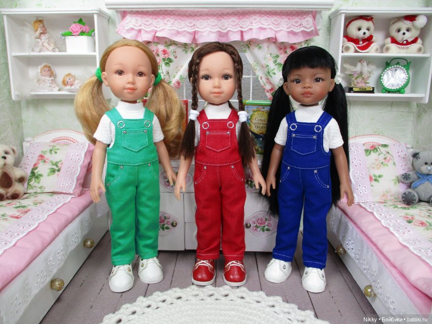 Шитая одежда для кукол Паола Рейна 34 см