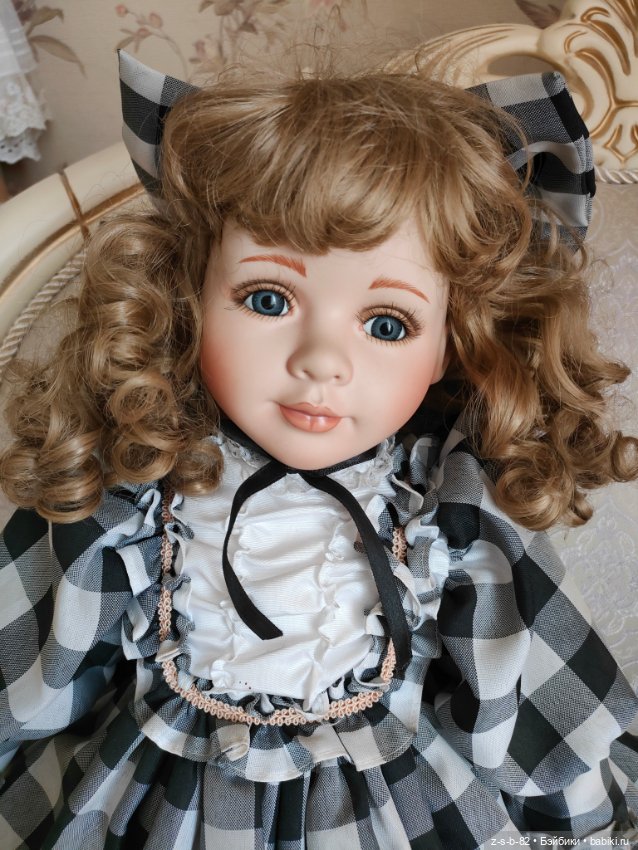 Исключительно красивая винтажная кукла (фото 9)