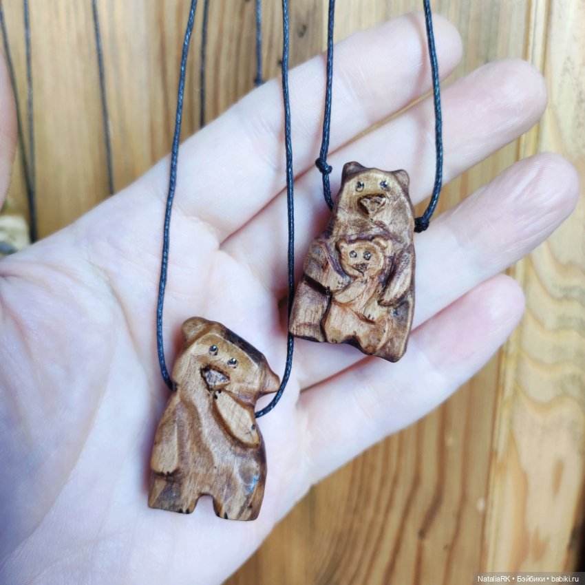 Кулоны мишки из дерева — Авторские игрушки (фото 7)