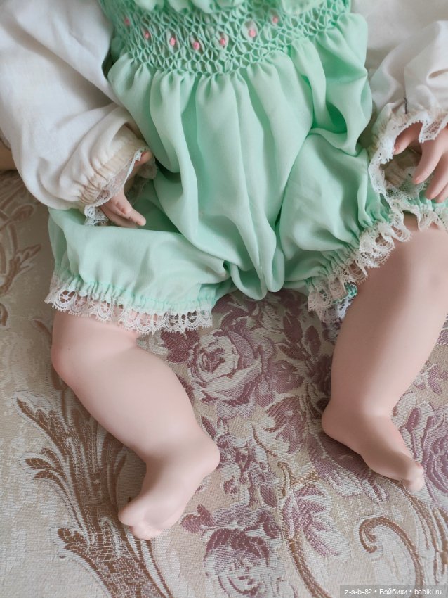 Коллекционная фарфоровая кукла от Hamilton Collection (фото 4)