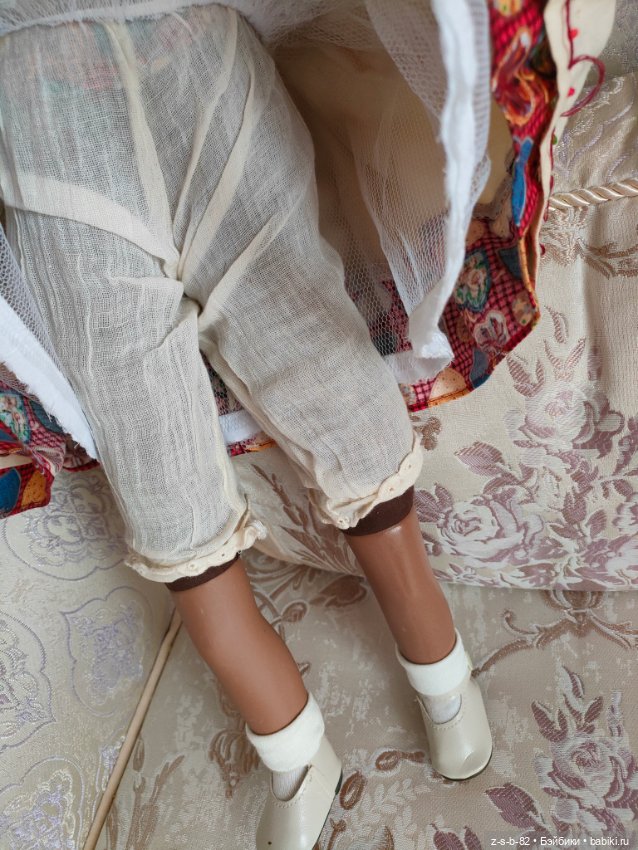 Очень красивая этническая кукла (фото 6)