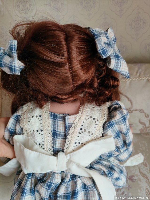 Очень яркая и красивая кукла (фото 2)