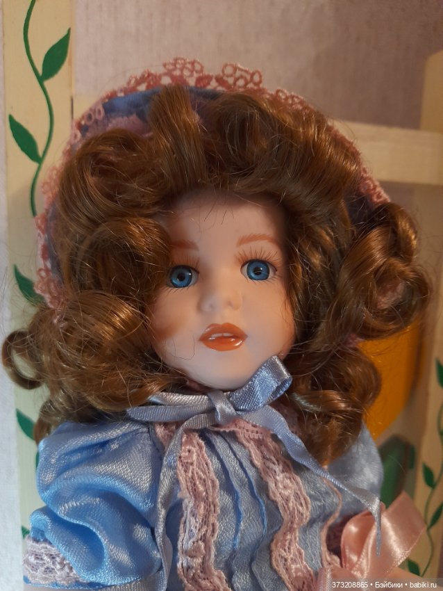 Девочка - гортензия — Фарфоровые куклы