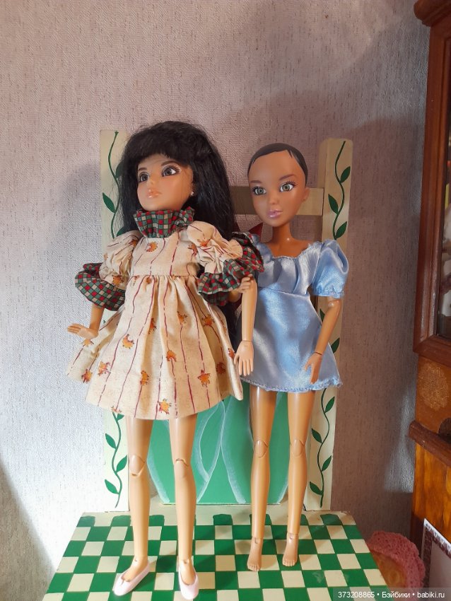 Две красоточки ЛИВ (лот) — Игровые куклы