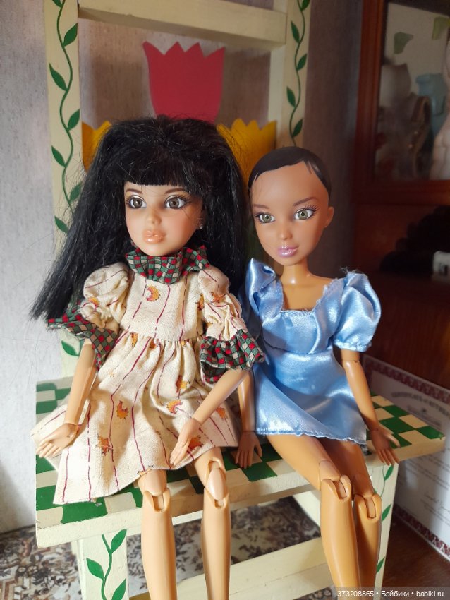 Две красоточки ЛИВ (лот) — Игровые куклы