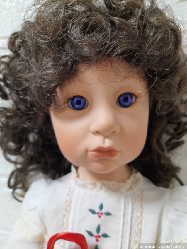 Очаровашка с венком на голове от Julie Good Kruger