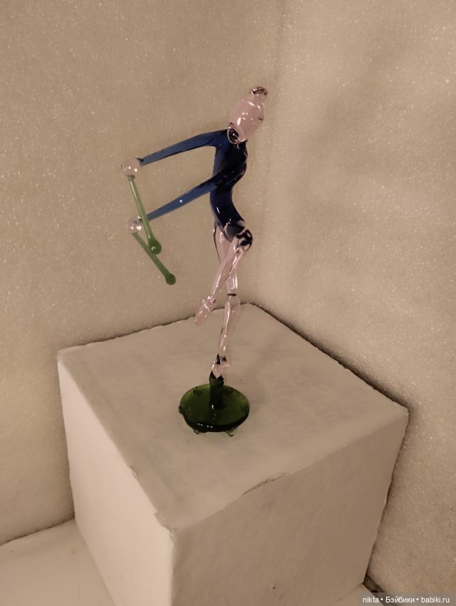 Гимнастка с булавами — Статуэтки (фото 6)