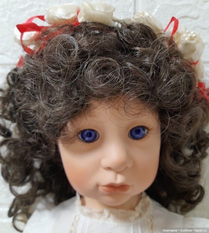 Очаровашка с венком на голове от Julie Good Kruger