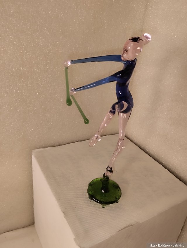 Гимнастка с булавами — Статуэтки (фото 7)