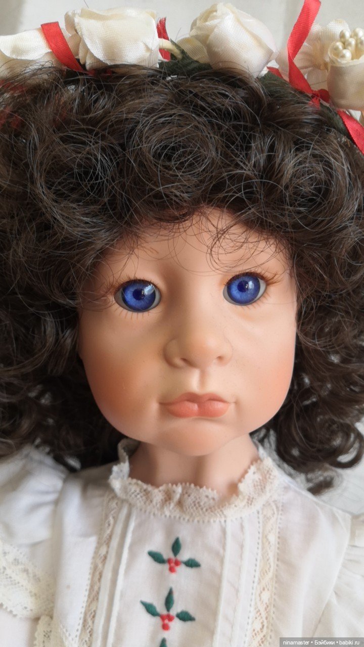 Очаровашка с венком на голове от Julie Good Kruger