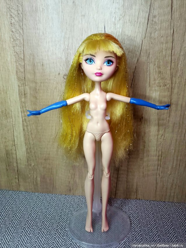 Кукла Ever After High Блонди Локс День коронации (фото 2)