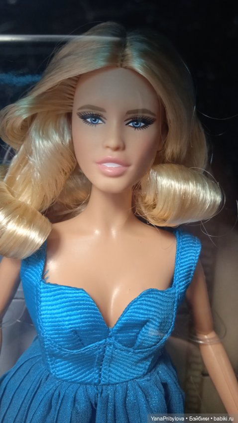 Barbie Signature Claudia Schiffer