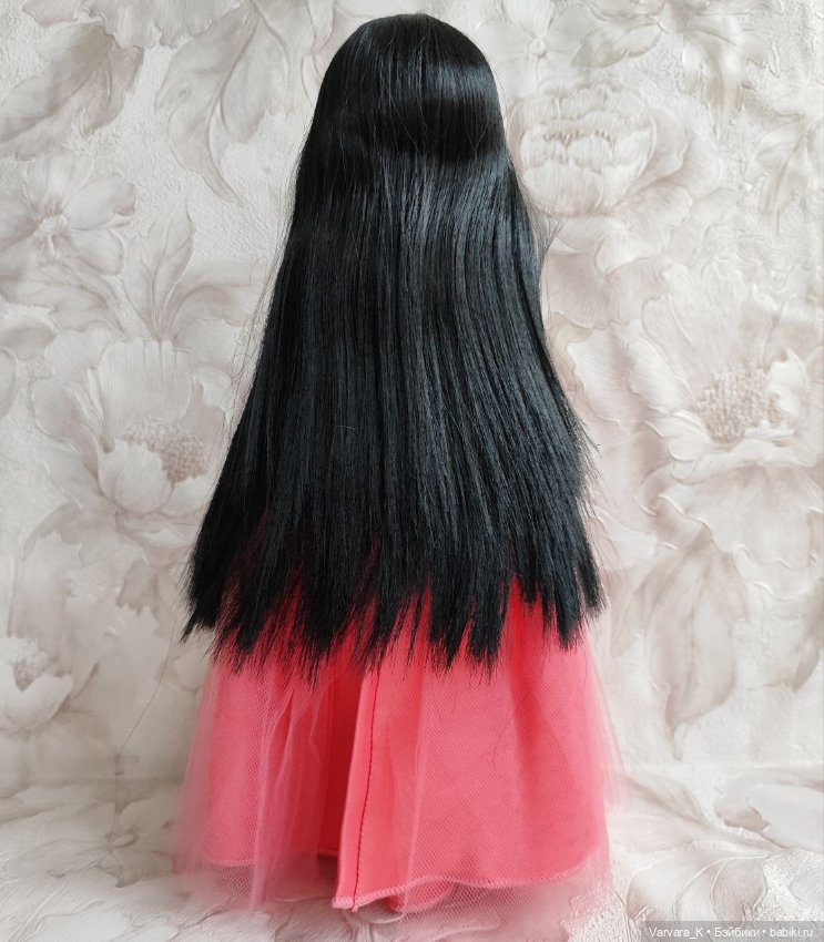 Paola Reina Нора - Карла с челкой в бальном платье, 32 см