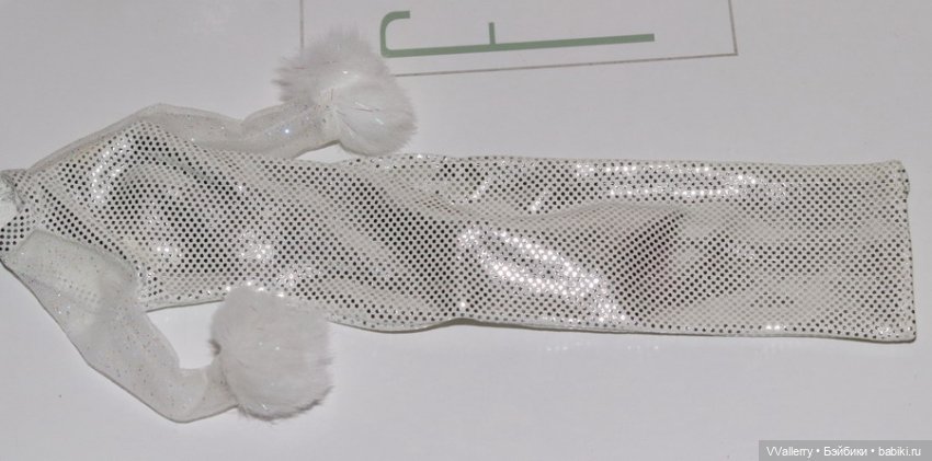 Barbie Holiday Excitement 2001 в платье (фото 5)