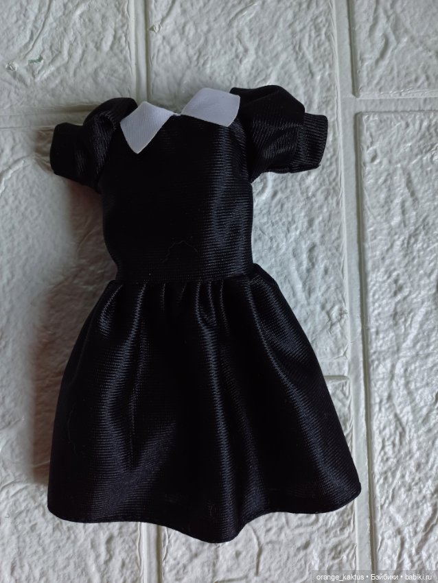 Тело аналоговой куклы в аутфите Уэнсдей (фото 6)