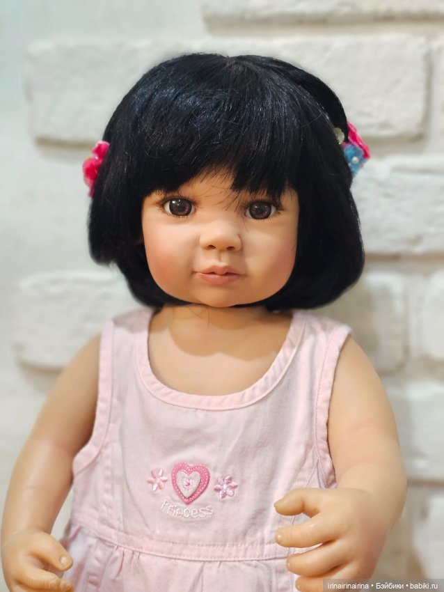 Полностью виниловая кукла, 344