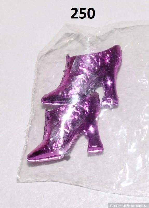 Розовая обувь на барби (несколько) (фото 2)