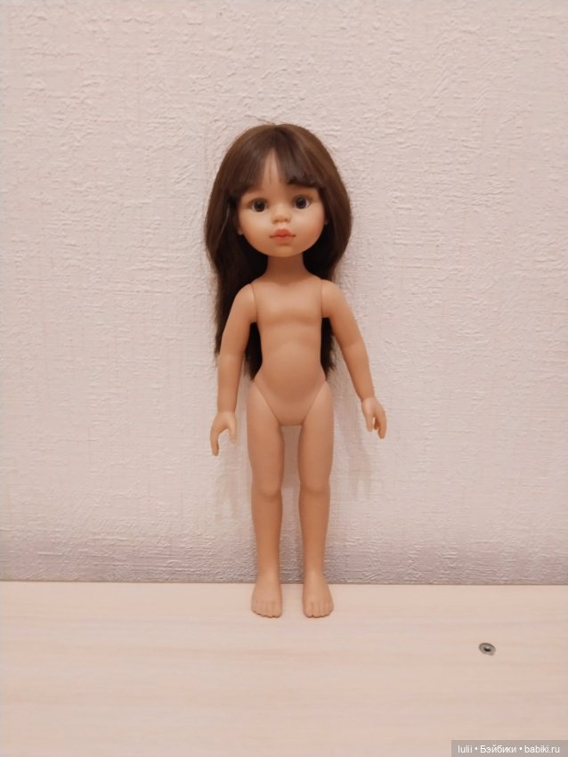 Кэрол с челкой и прямыми волосами (фото 2)