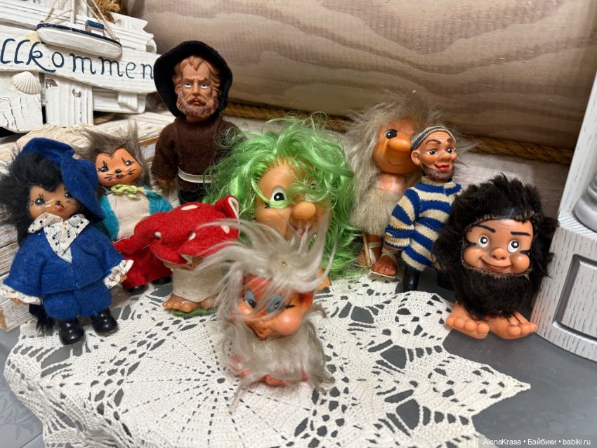 Чудики тролли пятки гномики человечки