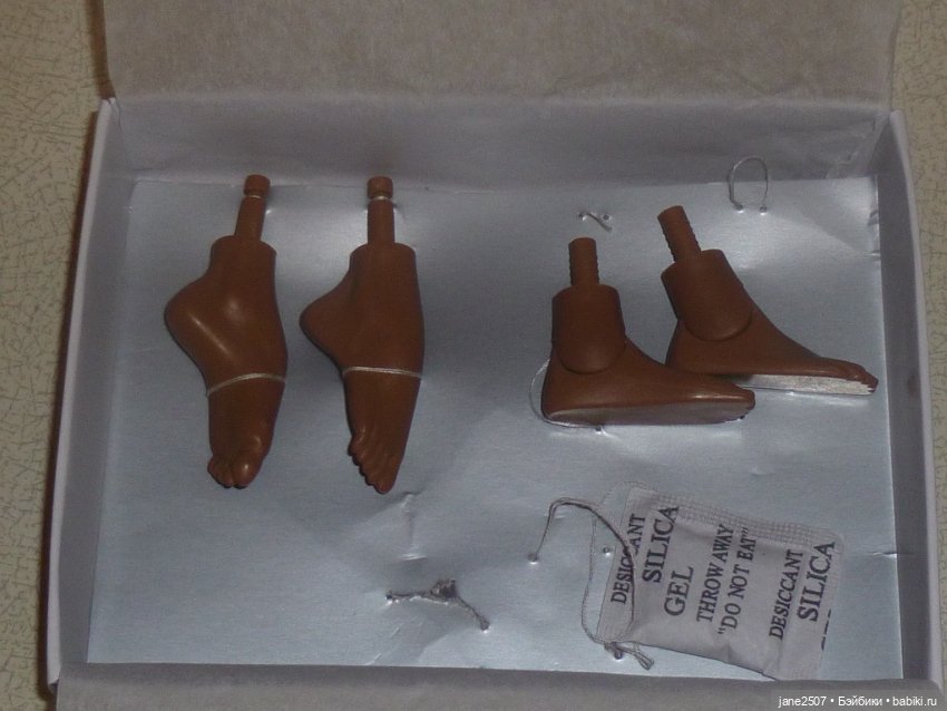 Сменные стопы балетные и плоские для кукол Tonner Nu Mood новые (тон кожи AA)