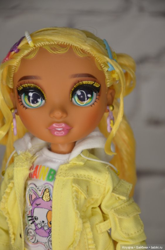 Санни из сета с Луной, Rainbow High, Shadow High (фото 3)