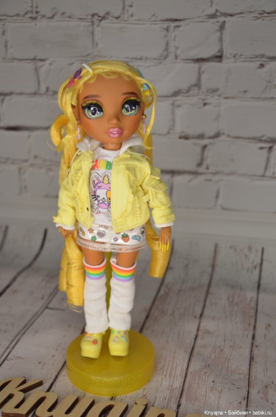 Санни из сета с Луной, Rainbow High, Shadow High (фото 6)