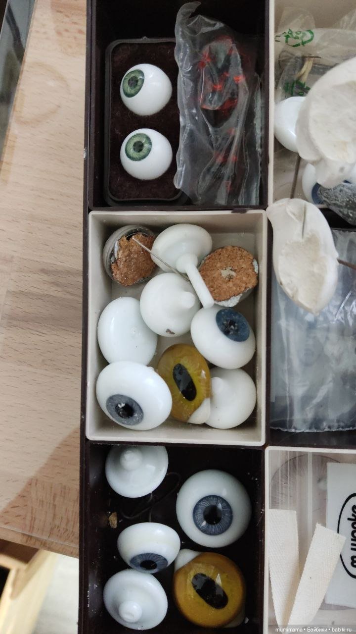 Большой набор для кукольного доктора- глаза, зубы, рокеры и мн др (фото 7)