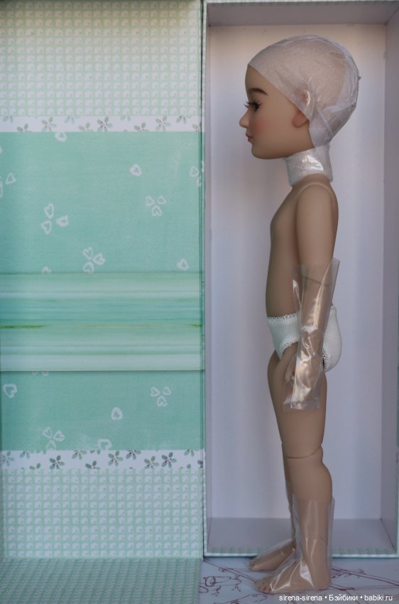 Флора от Руби Ред, Flora Ruby Red, нюд (фото 2)