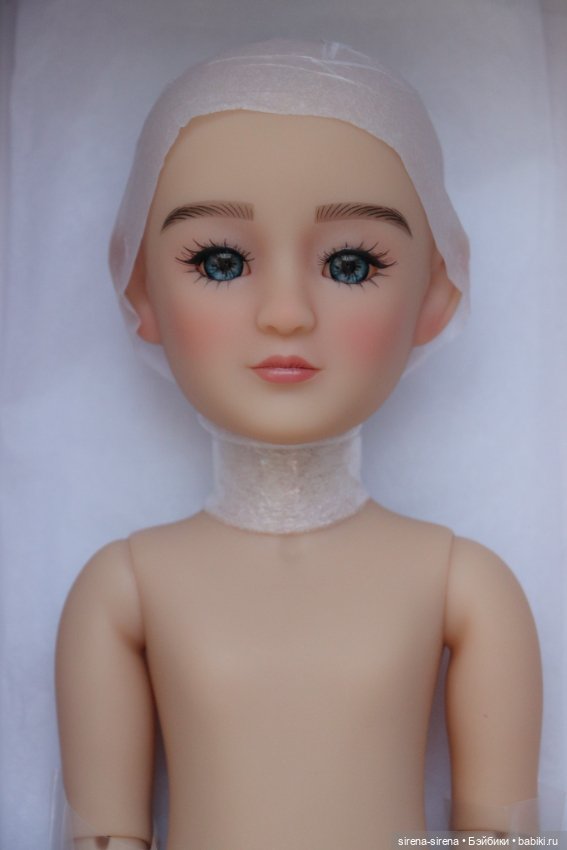 Флора от Руби Ред, Flora Ruby Red, нюд