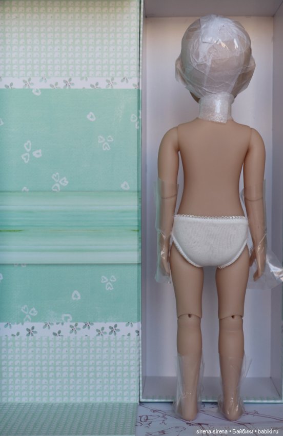 Флора от Руби Ред, Flora Ruby Red, нюд (фото 4)