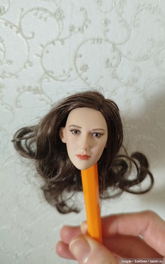 Голова экшен девушки формата 1/6 (фото 3)