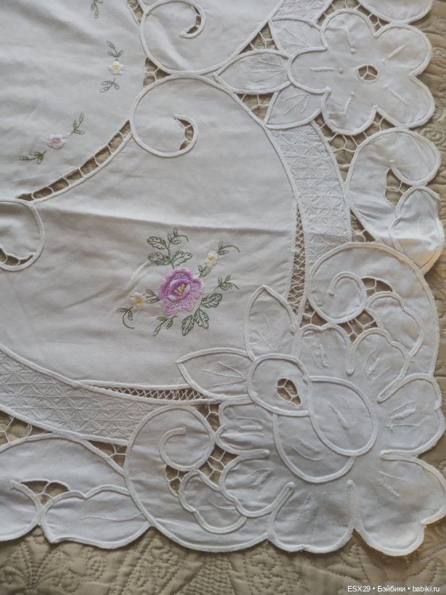 Красивая винтажная скатерть (фото 3)