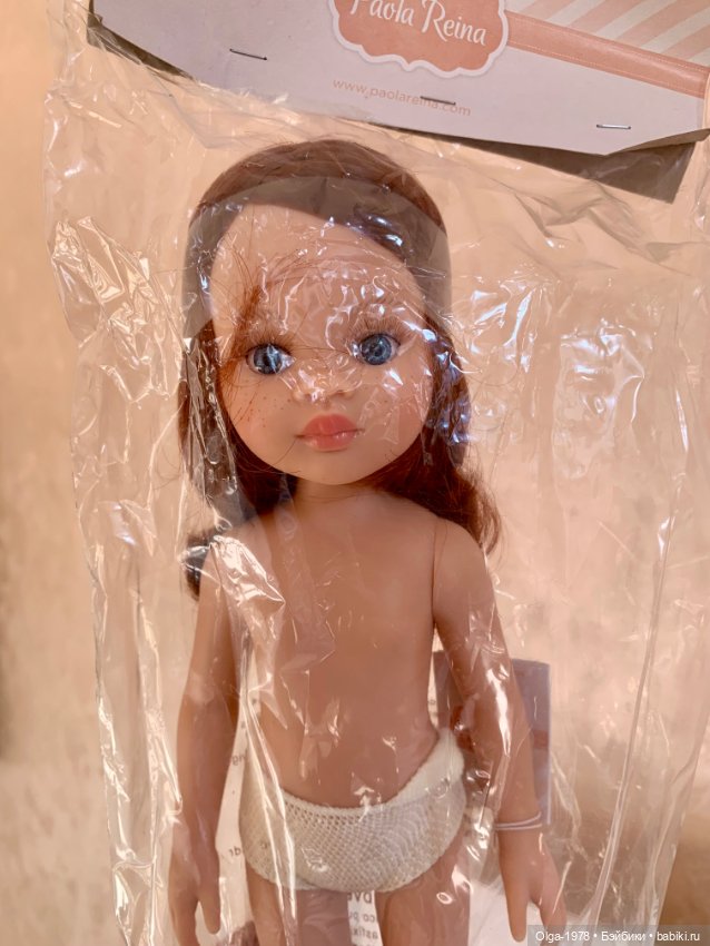 Белокожая Кэрол Нора каштановые волосы (фото 6)