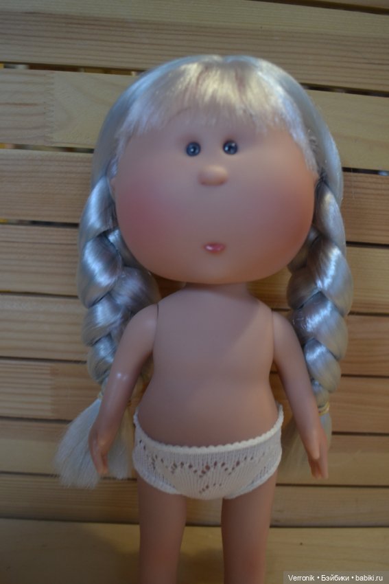 Нинес д'Онил - Nines d'Onil - Мия без одежды (30 см) - Мия с косичками (фото 9)