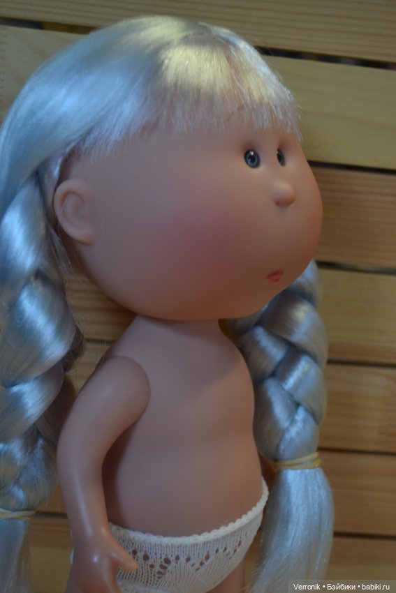 Нинес д'Онил - Nines d'Onil - Мия без одежды (30 см) - Мия с косичками (фото 5)