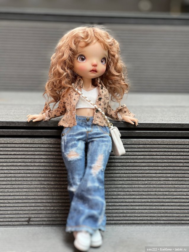 Тело мальчика Noise Jacoosun в тане (фото 9)