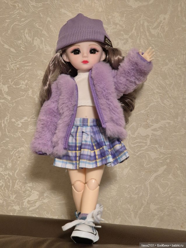 Милая шарнирная куколка в аутфите Китай. Нюанс