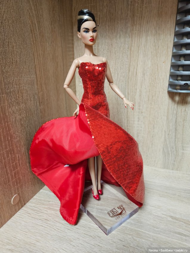 Кукла Sparkling New Year Victoire Roux (MIB) (фото 6)