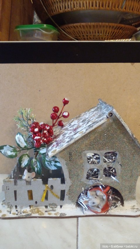 Домик для кукольных фотосессий